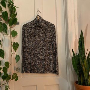 Floral Super soft turtleneck